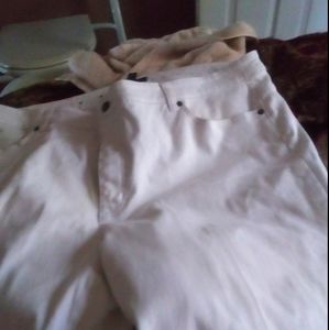 In size 20 WYD now what start change outfit